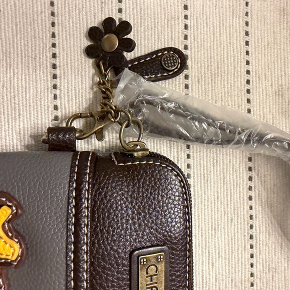 Chala Gray and Red retro Camper Crossbody Bag - Picture 2 of 7